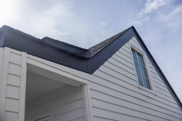 How To Choose The Right Materials for Your Siding Installation in 'Dunes City, OR